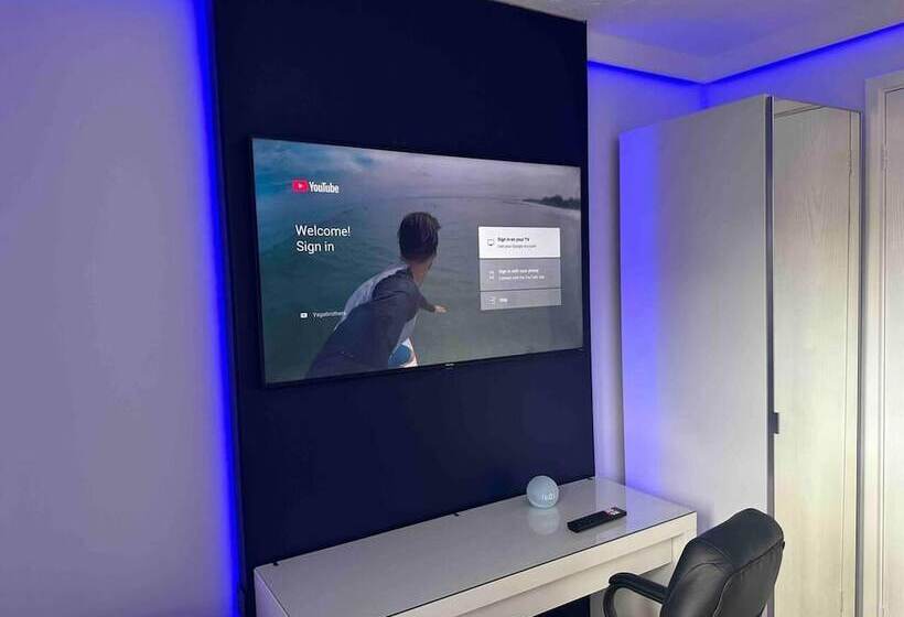 إقامة Remarkable 2 Bed House In Northolt