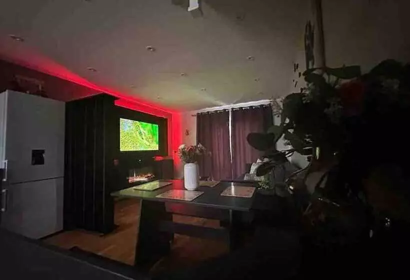 Residenssi Remarkable 2 Bed House In Northolt