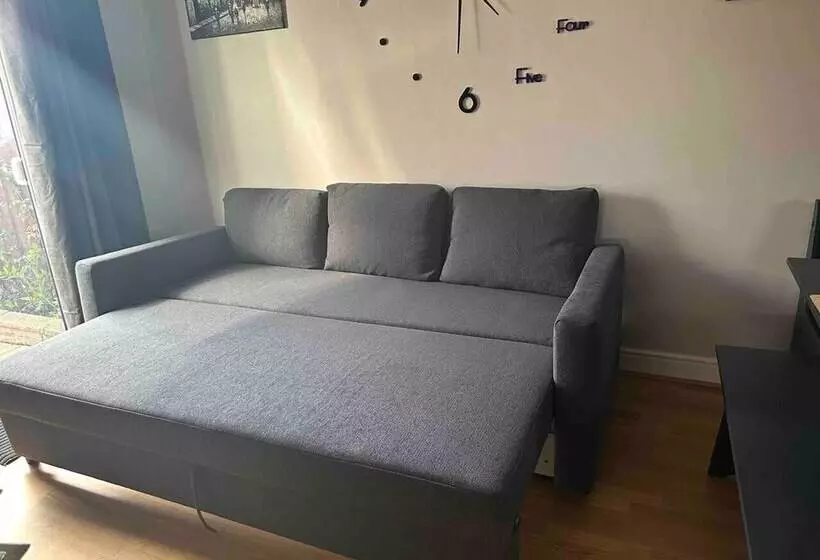 Residenssi Remarkable 2 Bed House In Northolt