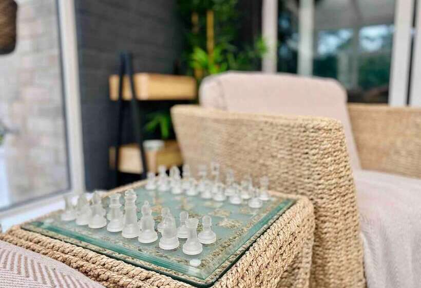 Резиденция Tranquil Bridge Escape