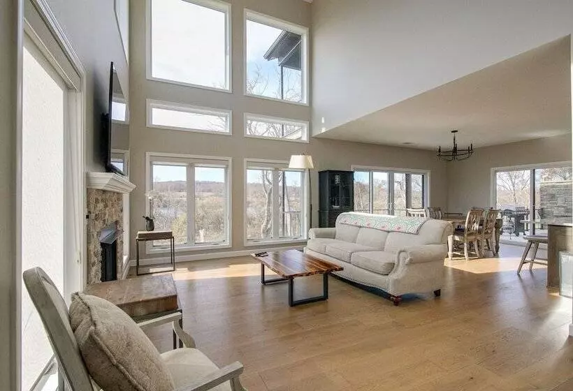 Riverfront Cotter Home: Close To Trout Fishing!