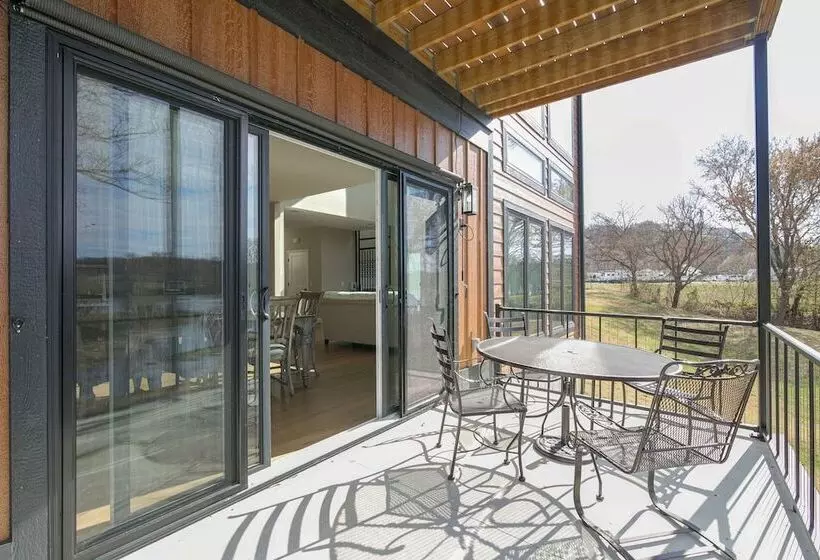 Riverfront Cotter Home: Close To Trout Fishing!