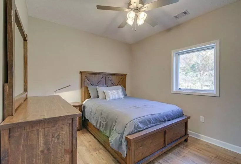 Riverfront Cotter Home: Close To Trout Fishing!