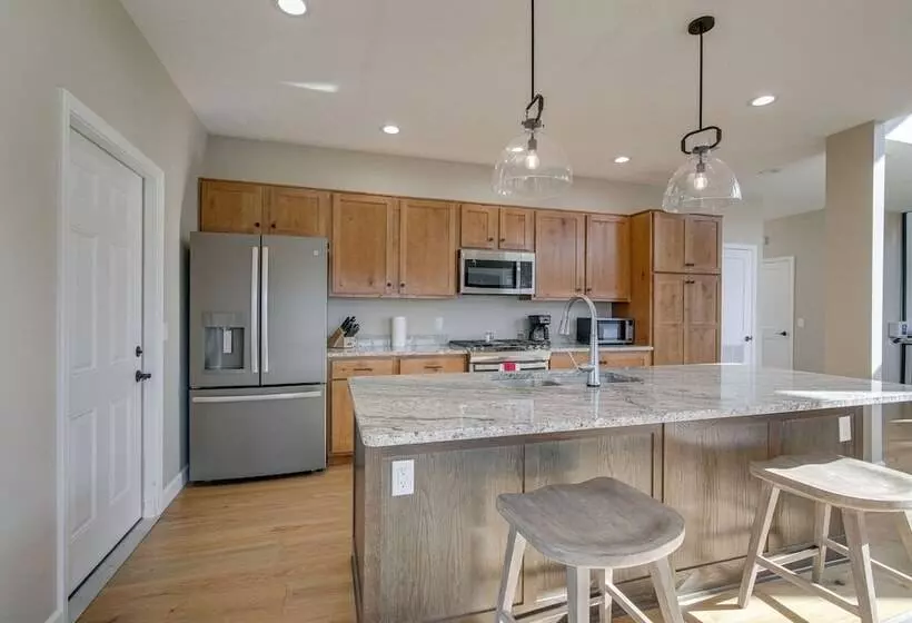 Riverfront Cotter Home: Close To Trout Fishing!