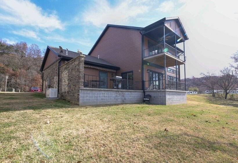 Riverfront Cotter Home: Close To Trout Fishing!