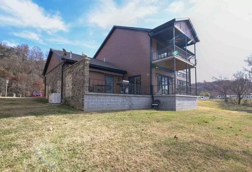 Riverfront Cotter Home: Close To Trout Fishing!