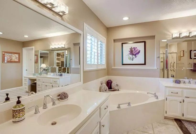 Luxury Sedona Retreat W/ Breathtaking Views