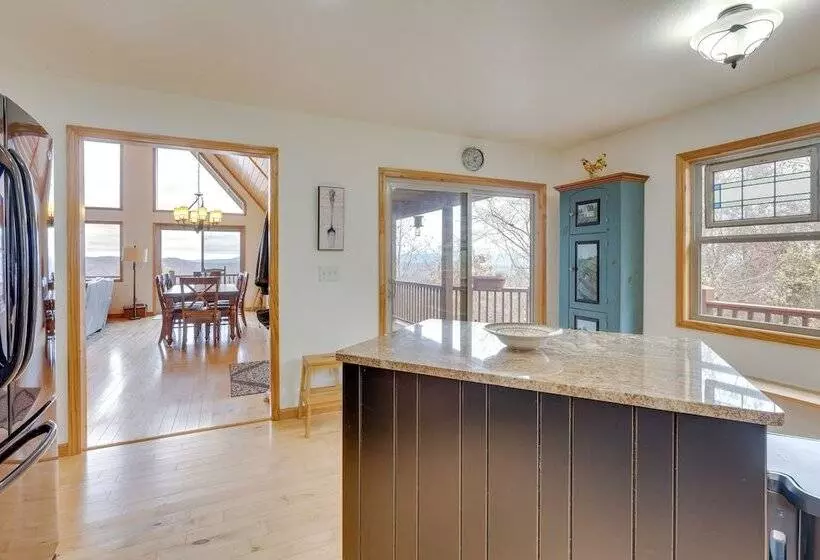 Spacious Murphy Retreat W/ Decks & Game Room!