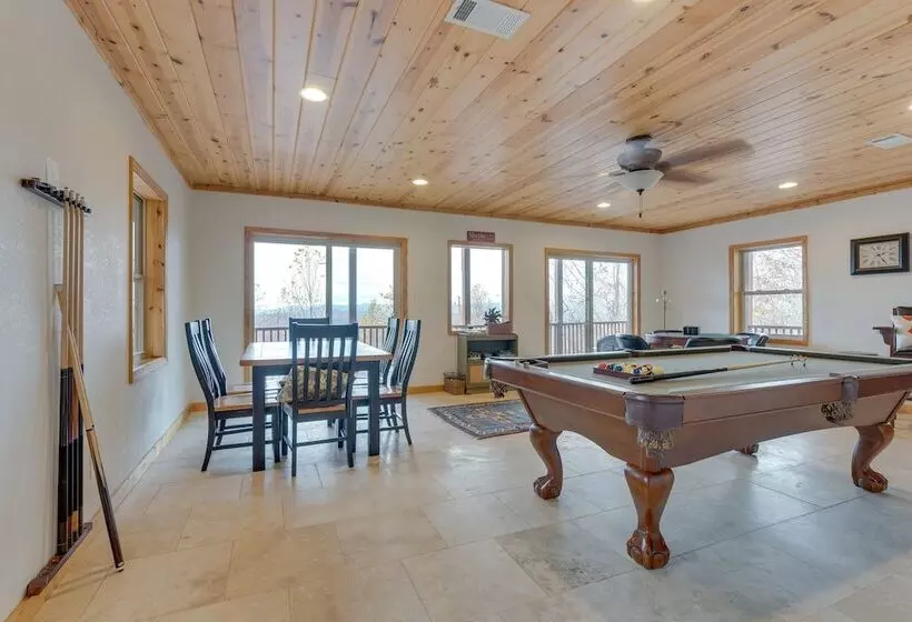 Spacious Murphy Retreat W/ Decks & Game Room!