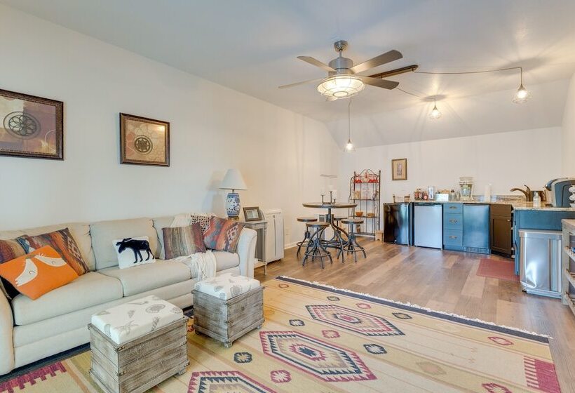 Spacious Murphy Retreat W/ Decks & Game Room!