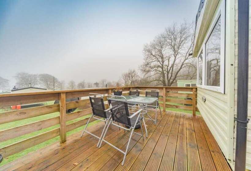 Newton Stewart Cabin Sleeps 6 Family Friendly