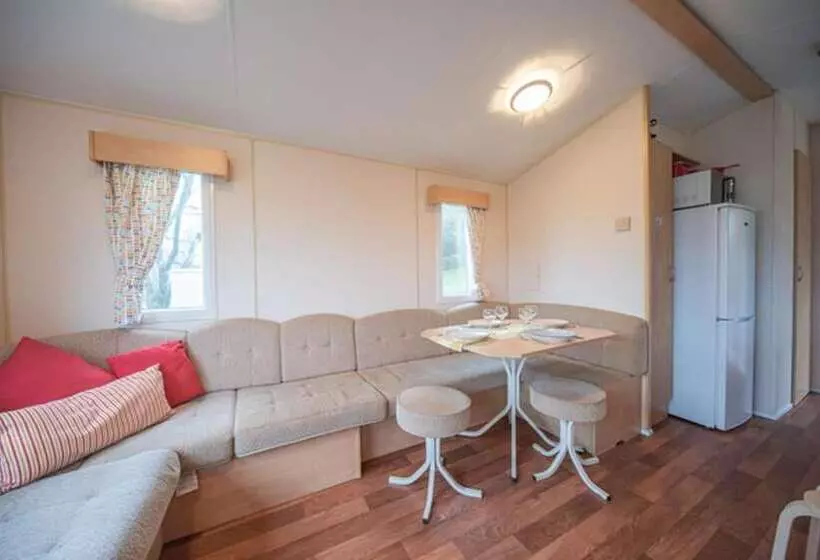 Newton Stewart Cabin Sleeps 6   Family Friendly