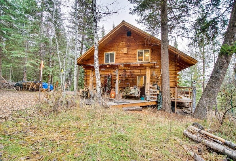 Tree Lined Mccall Cabin: Walk To Payette River!