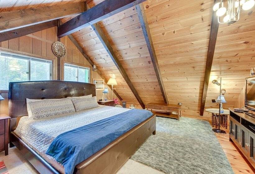 Waterfront Lake Arrowhead Cabin W/ Dock & Fire Pit