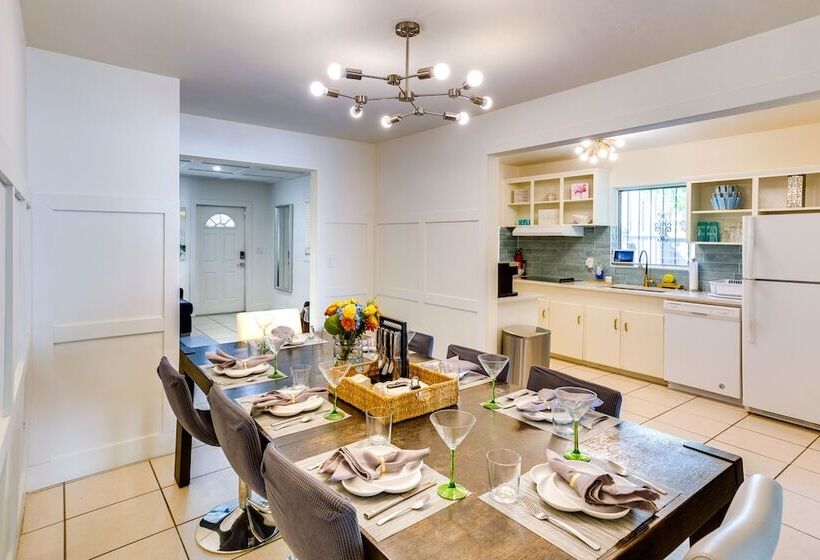 West Palm Beach Home W/ Pool, 3 Mi To Beaches!