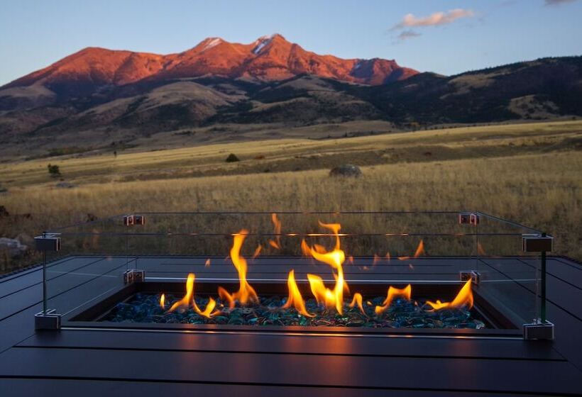Yellowstone Lodge W/ Game Room & Panoramic Views