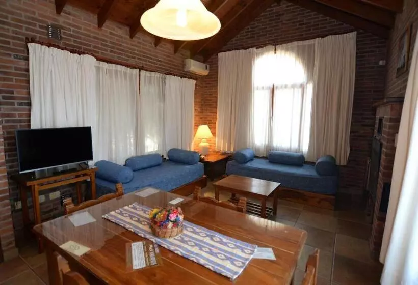 Aitue Apart Hotel & Spa