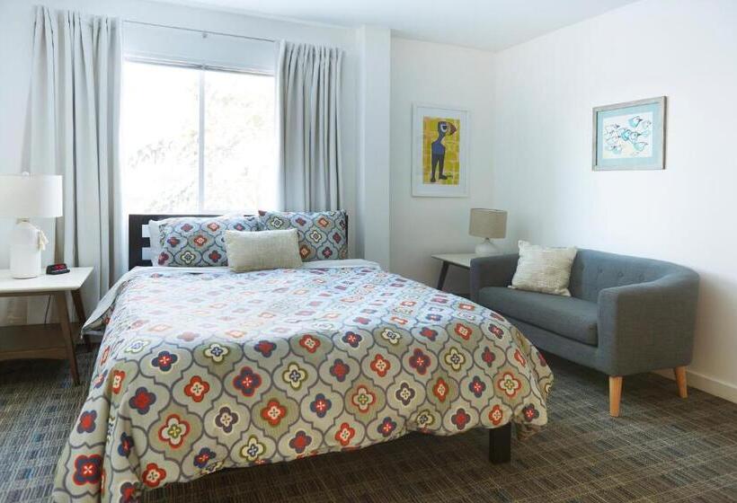 Общежитие Snob Hollow Inn Downtown Anchorage