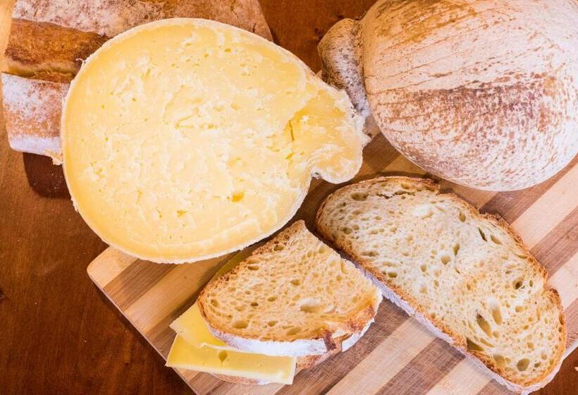 호텔 Agriturismo Podere Al Sole