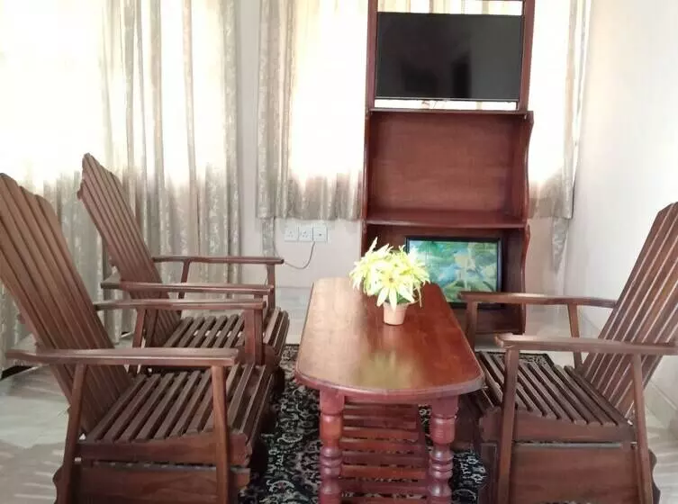 Hotelli Power Zone Guest House