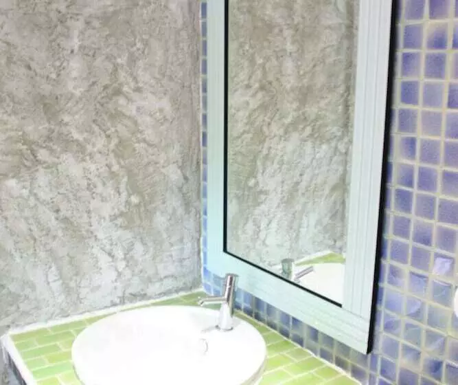 ホテル Sainamtok Resort