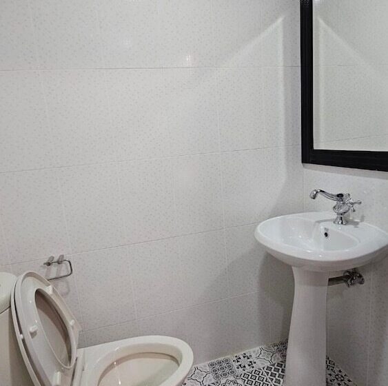 בית מלון כפרי Sainamtok Resort