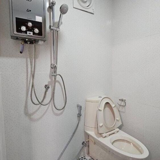 בית מלון כפרי Sainamtok Resort