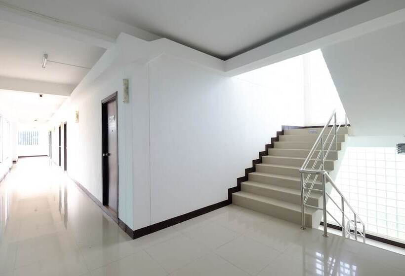 ホテル Tafah Residence