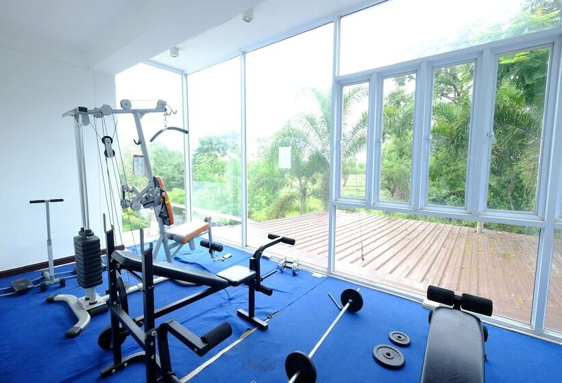 ホテル Tafah Residence