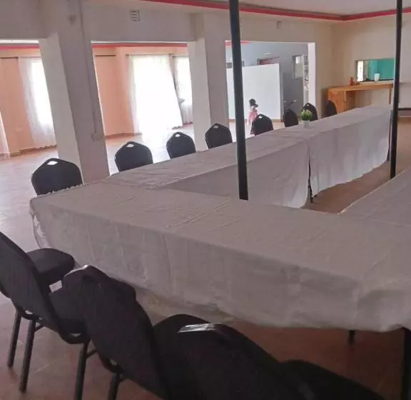 هتل Zion Resort Bungoma