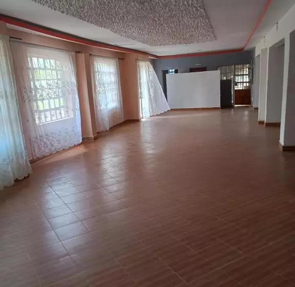 هتل Zion Resort Bungoma