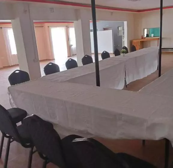 هتل Zion Resort Bungoma