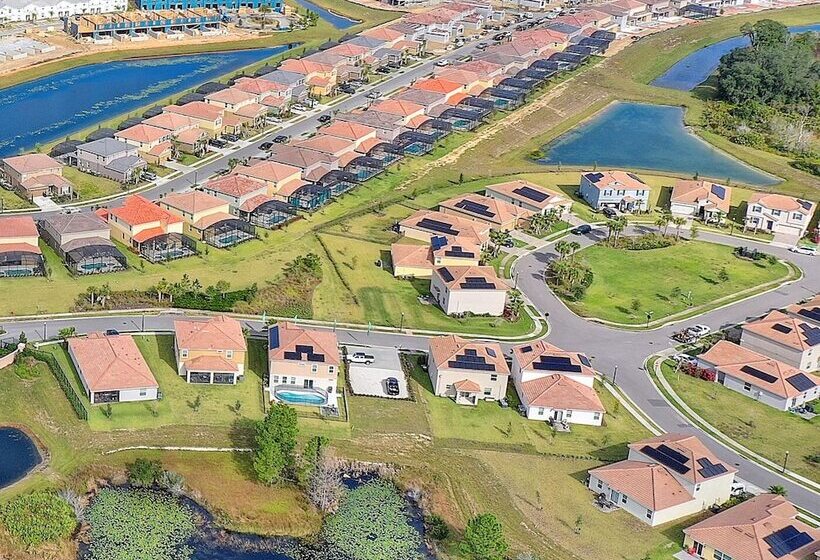 Lake View At Solterra 7 Bdrms, Sleeps 18