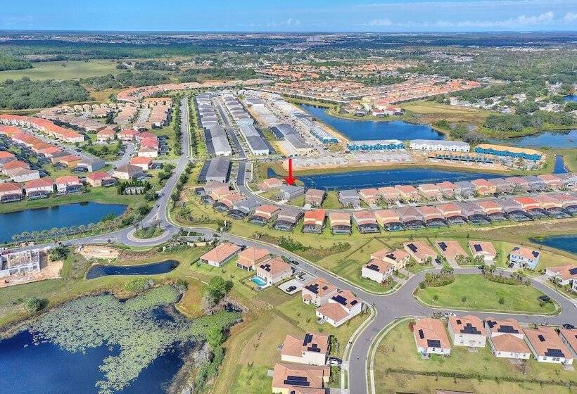 Lake View At Solterra 7 Bdrms, Sleeps 18