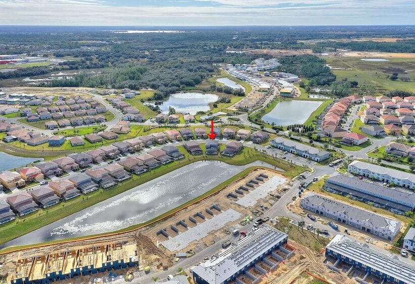 Lake View At Solterra 7 Bdrms, Sleeps 18