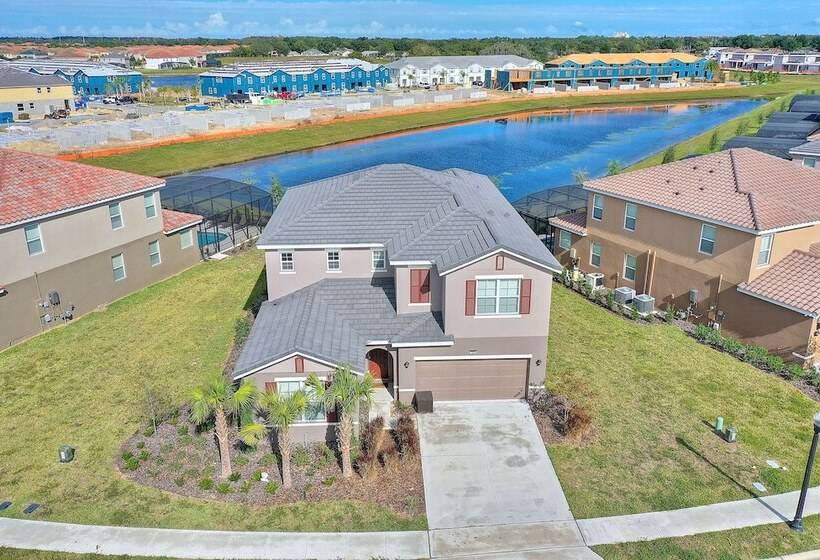 Lake View At Solterra 7 Bdrms, Sleeps 18