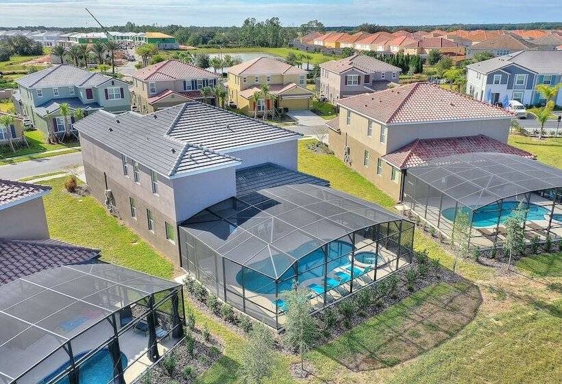 Lake View At Solterra 7 Bdrms, Sleeps 18