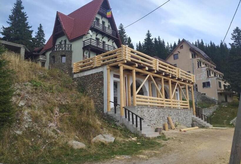 پانسیون Cabana Tomita