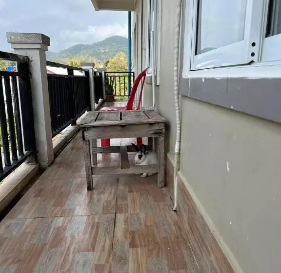 Majatalo El Ling Guesthouse