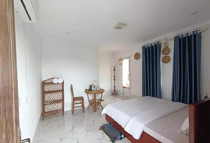 Majatalo El Ling Guesthouse