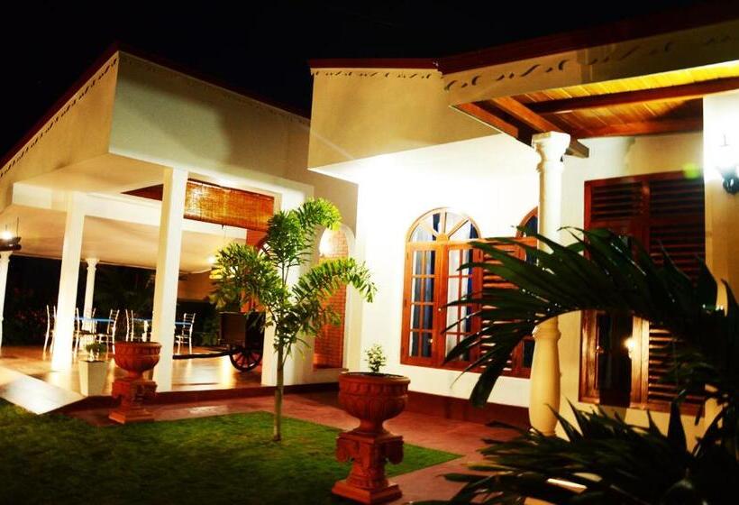 Pension Nil Vimana Villa