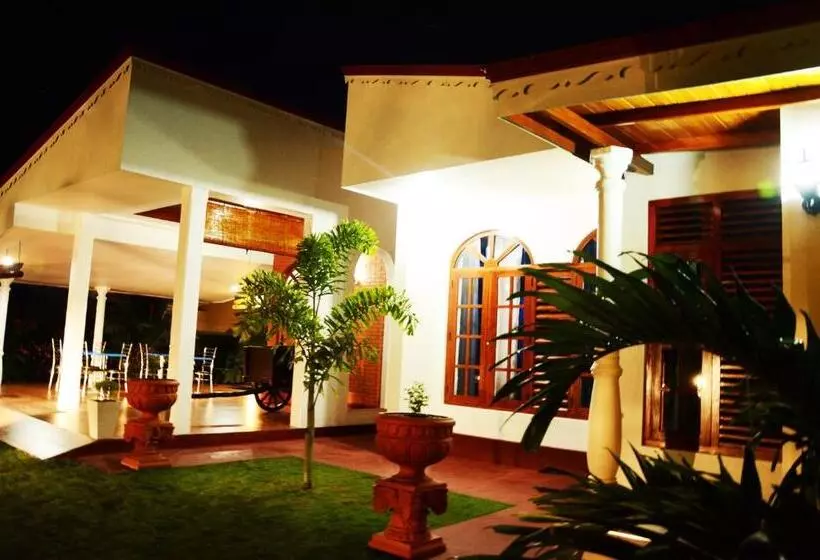 ペンション Nil Vimana Villa