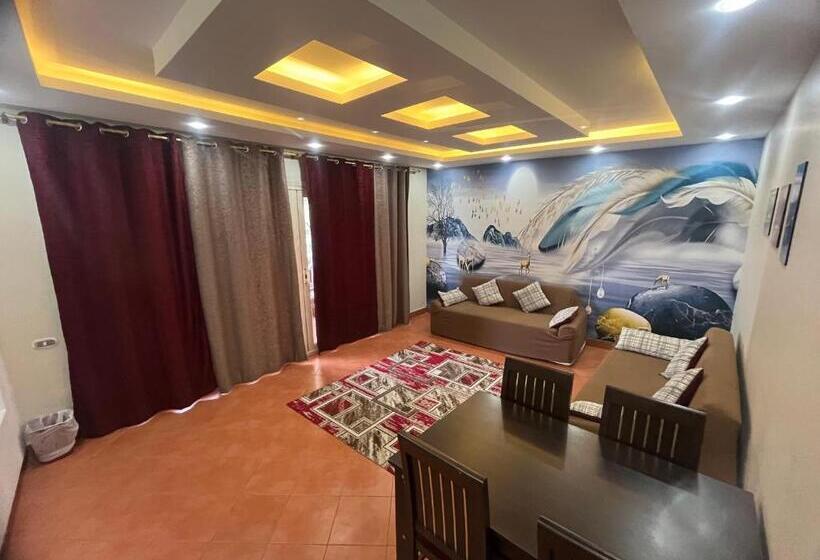 بورتو السخنة مع شركة Apt