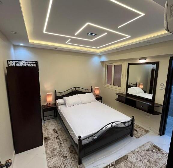 بورتو السخنة مع شركة Apt