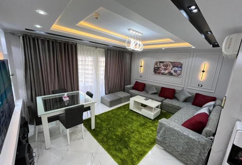 بورتو السخنة مع شركة Apt