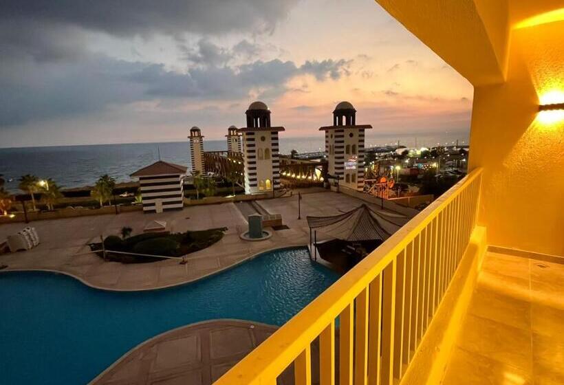 بورتو السخنة مع شركة Apt