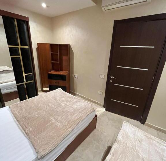 بورتو السخنة مع شركة Apt