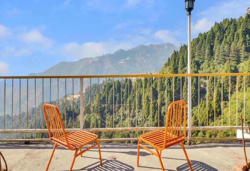 هتل Jaiswal Estate