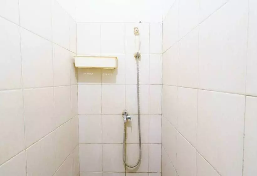 هتل Oyo 93586 Apartemen Tamansari Panoramic By Narel Ii