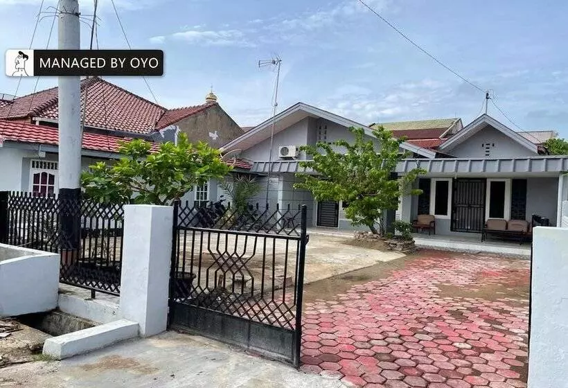 هتل Oyo 93669 Gandaria Guest House